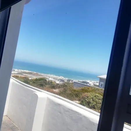 Cottage On Atlantic90 Yzerfontein Buitenkant foto